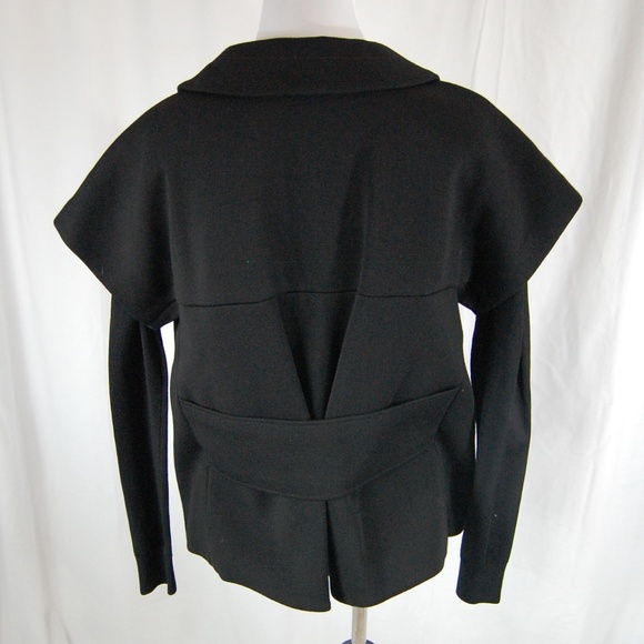 Authentic Vera Wang Dramatic Shoulder Jacket - Picture 4 of 8